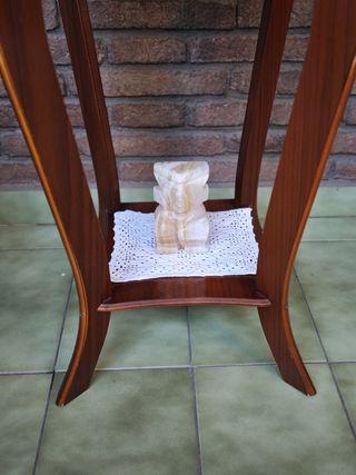 Mesa auxiliar madera estilo antiguo