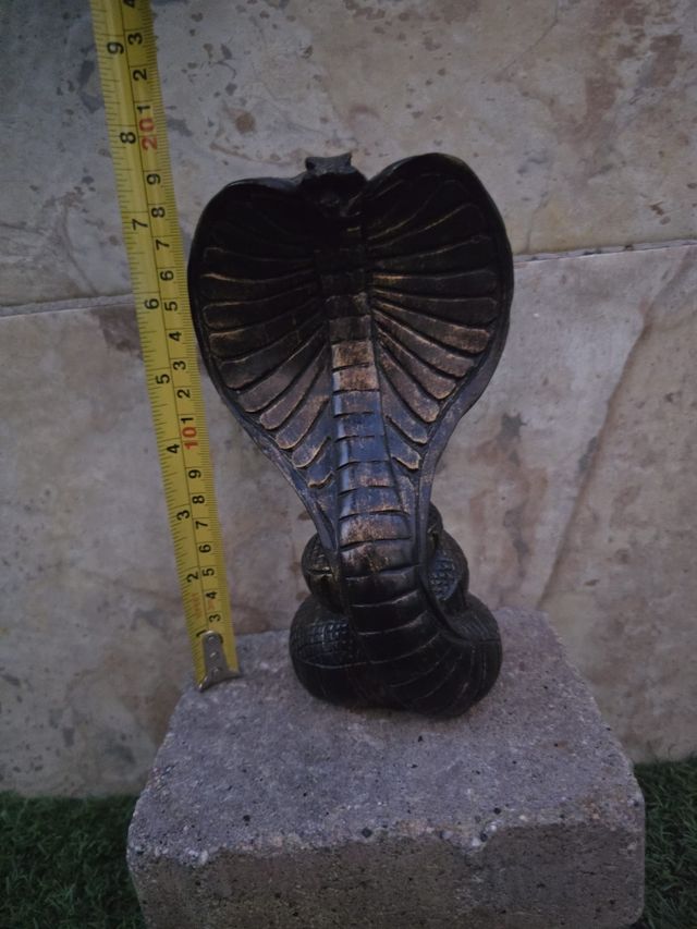 Estatua Cobra - Decoración