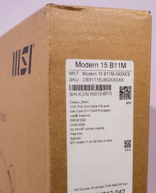 Portátil MSI Modern Negro