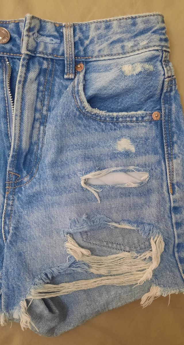 Shorts vaqueros Stradivarius 32.