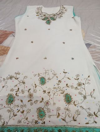 Traje burka 3 piezas blanco-y verde