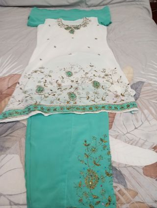 Traje burka 3 piezas blanco-y verde