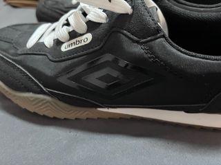 Zapatillas Umbro negras talla 36