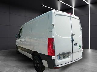 Mercedes-Benz Sprinter Furgon 311 CDI Corto 3.5T 84 kW (114 CV)