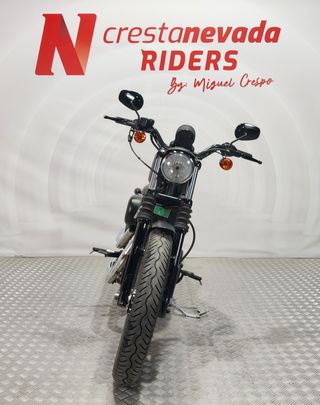 Harley Davidson XL 883 SPORTSTER IRON