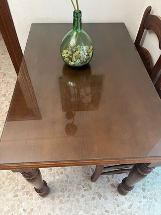 Mesa madera maciza con sobre cristal