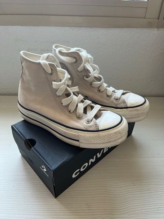 Converse bota con plataforma beige