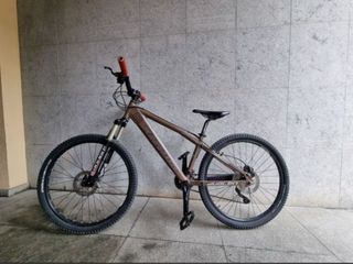 Bicicleta MTB mondraker