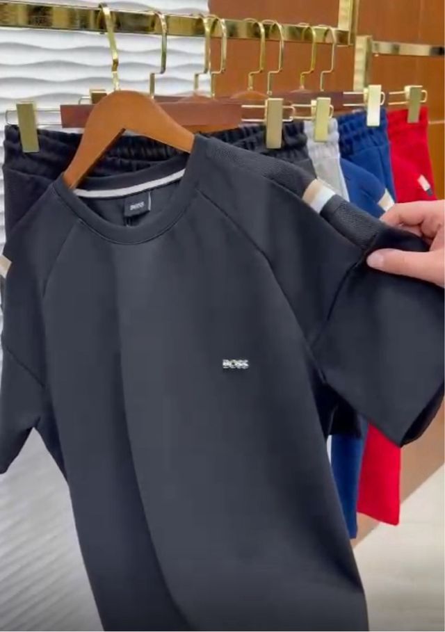 Conjunto alta calidad , con codigo QR 
Talla: XXL 