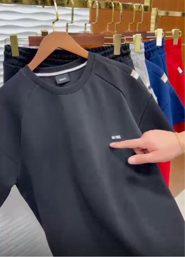 Conjunto alta calidad , con codigo QR 
Talla: XXL 