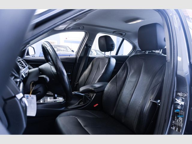 BMW Serie 3 320d Luxury