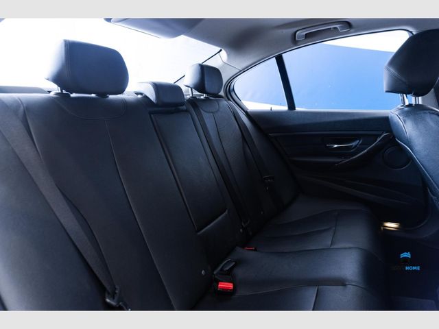 BMW Serie 3 320d Luxury