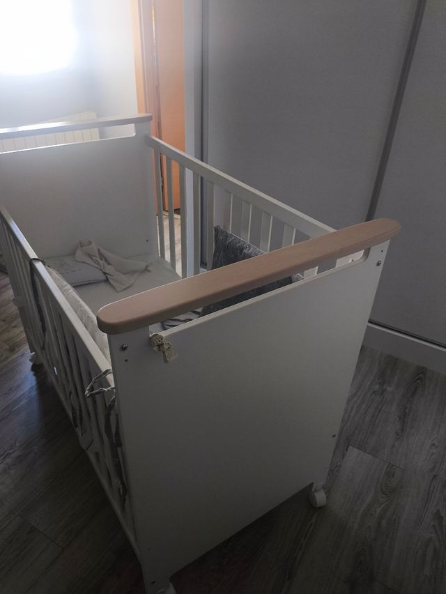 Cuna bebé Micuna - ¡Como nueva!