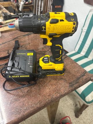 Taladro atornillador Stanley Fatmax 14.4v-18v
