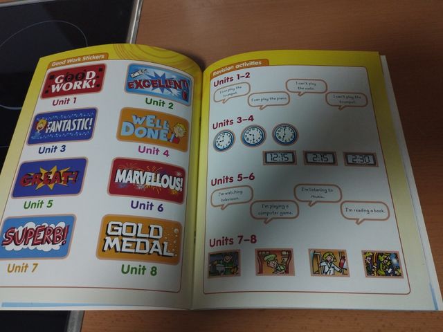 HOLIDAY WORLD 4 Ab Pk Cast (Holiday Books)