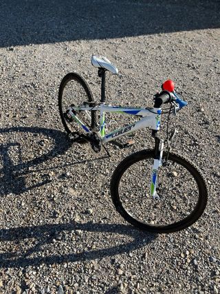 bicicleta casi nueva niño niña