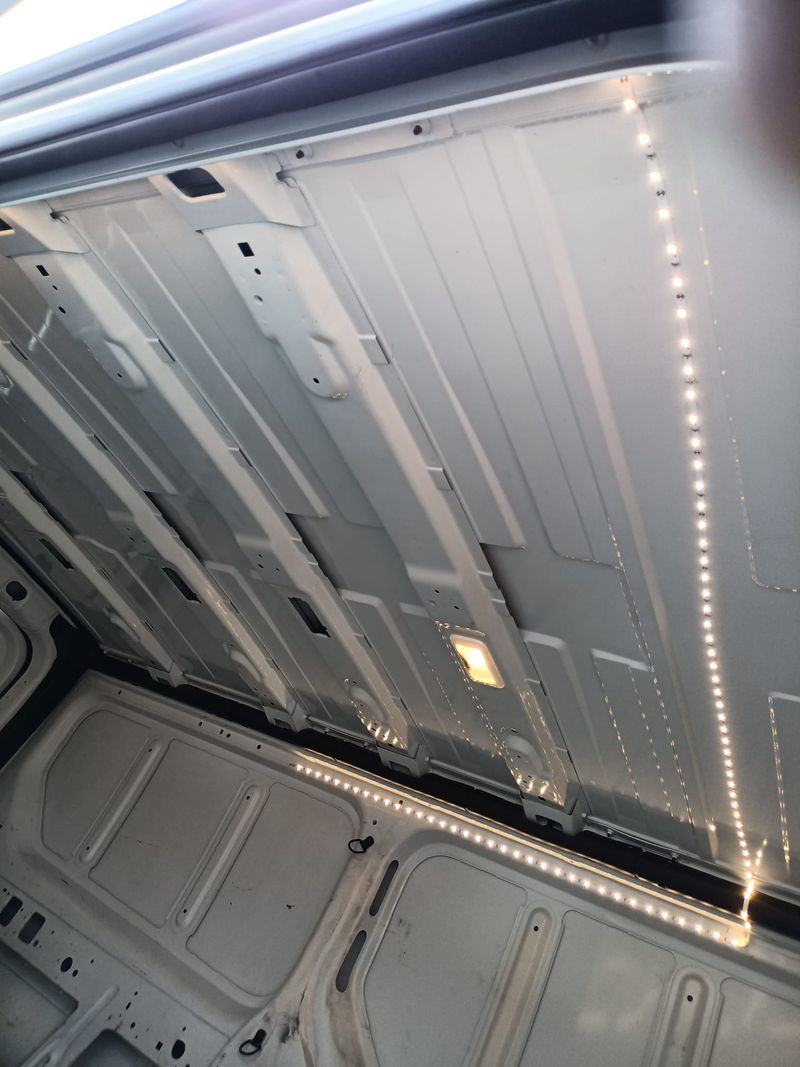 Nissan NV300 2019, foto 11