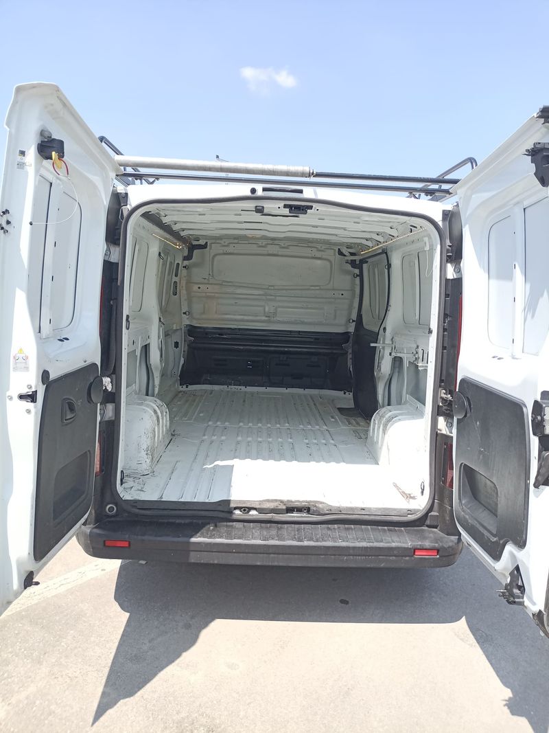 Nissan NV300 2019, foto 9