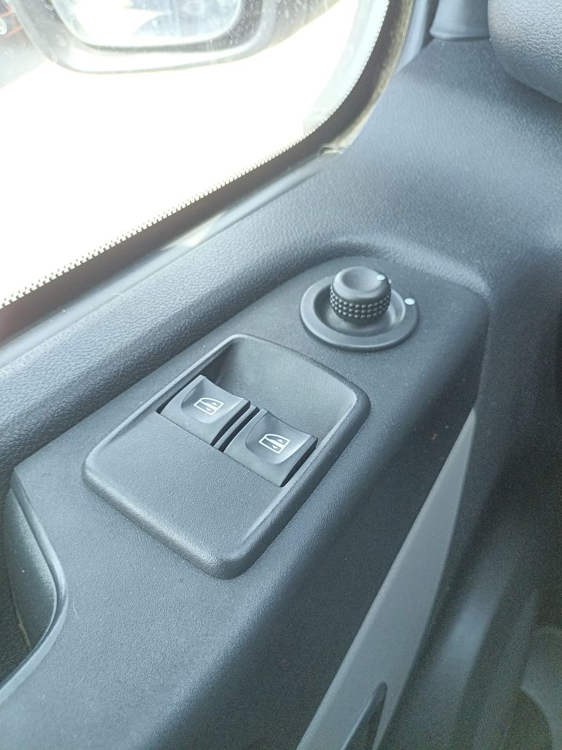 Nissan NV300 2019, foto 14