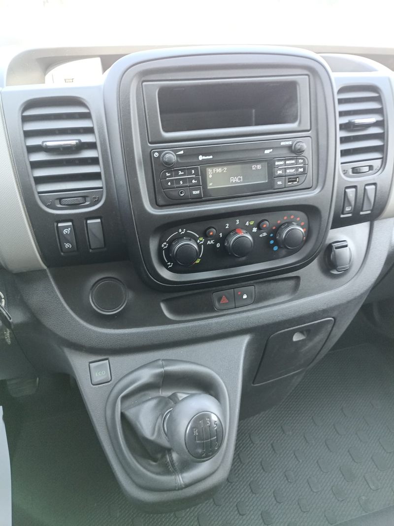 Nissan NV300 2019, foto 17