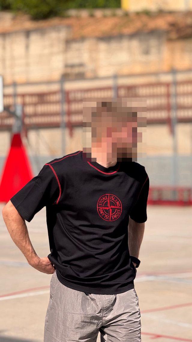 Camiseta Stone Island negra - Talla L