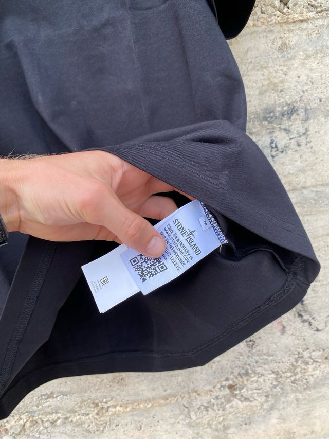 Camiseta Stone Island negra - Talla L