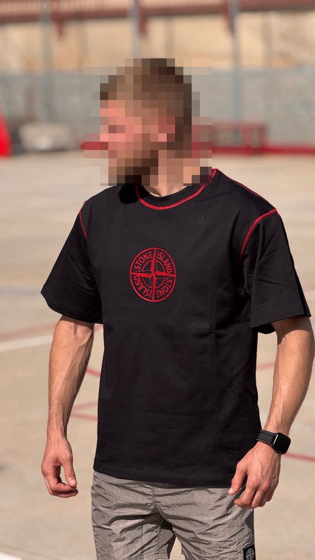 Camiseta Stone Island negra - Talla L