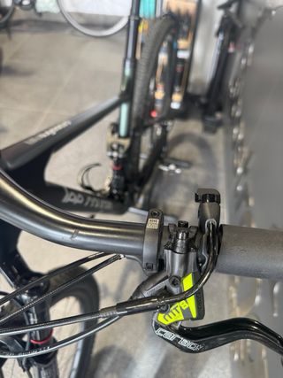 Crossfire 428 todo carbono, electrónico, bici test