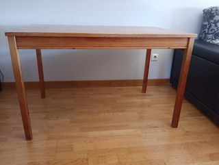 Mesa madera + 4 sillas