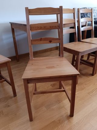Mesa madera + 4 sillas