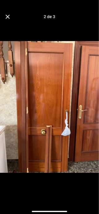 Puerta madera maciza