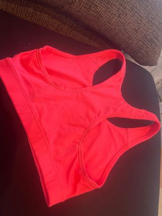 Top deportivo Puma M rojo