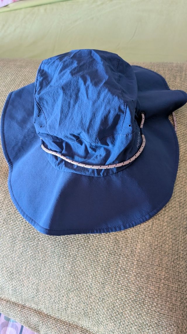 Cappello da trekking Forclaz taglia 58