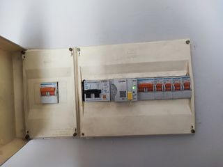 Electricista/ Instalador