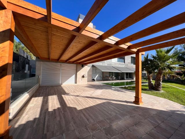 Legno laminato GL24H