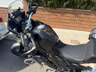 Moto Voge 650 DSX con extras