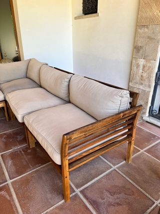 Conjunto terraza de madera de acacia.