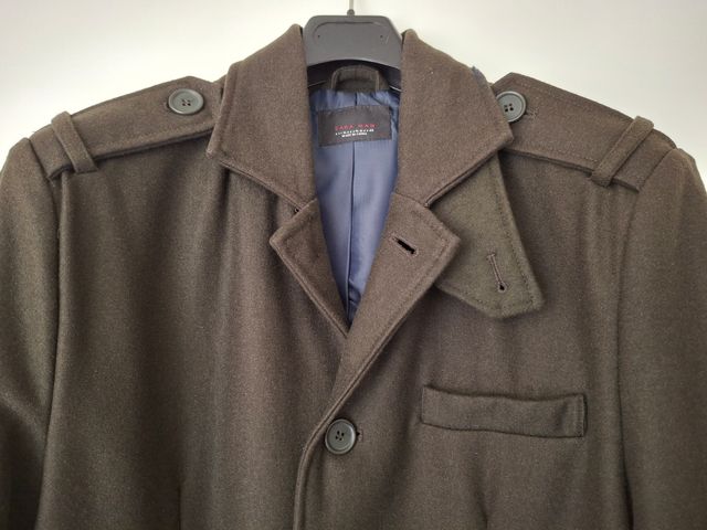 Abrigo Zara verde oliva