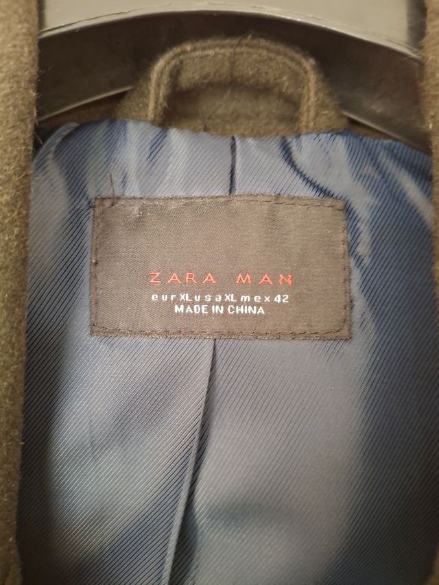 Abrigo Zara verde oliva