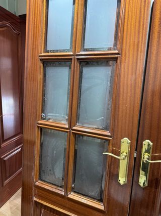 Puertas madera maciza