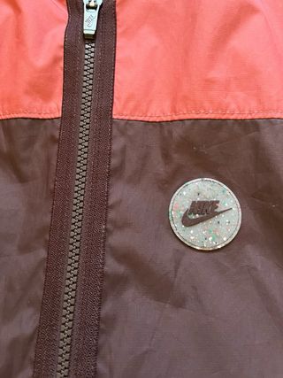 Chaqueta Nike - Impermeable