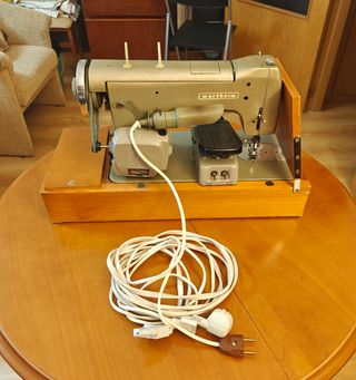 Máquina coser Wertheim Antigua