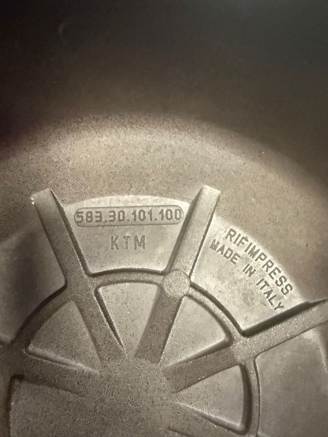 TAPA EMBRAGUE KTM 640 LC4