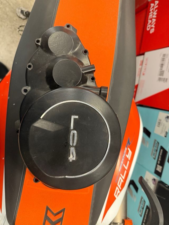 TAPA EMBRAGUE KTM 640 LC4