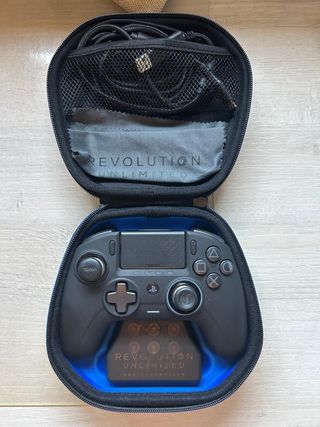 Nacon Revolution Unlimited - PS4