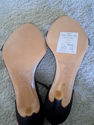 Sandalias Caramelo negras, talla 37