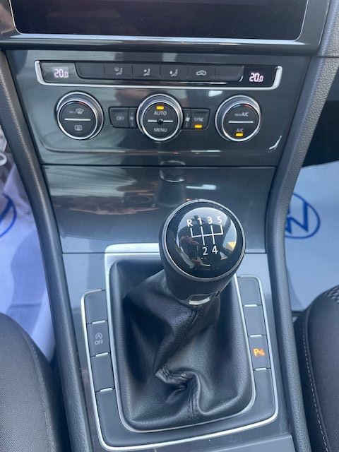 Volkswagen Golf Last Edition 1.6Tdi