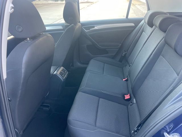 Volkswagen Golf Last Edition 1.6Tdi