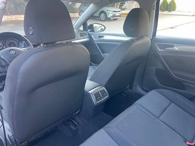 Volkswagen Golf Last Edition 1.6Tdi