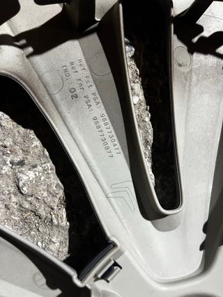 Tapacubos Citroen 16”